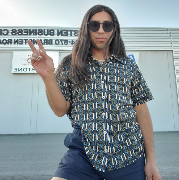 Meet your Posher, Mj - Picture 1 of 1